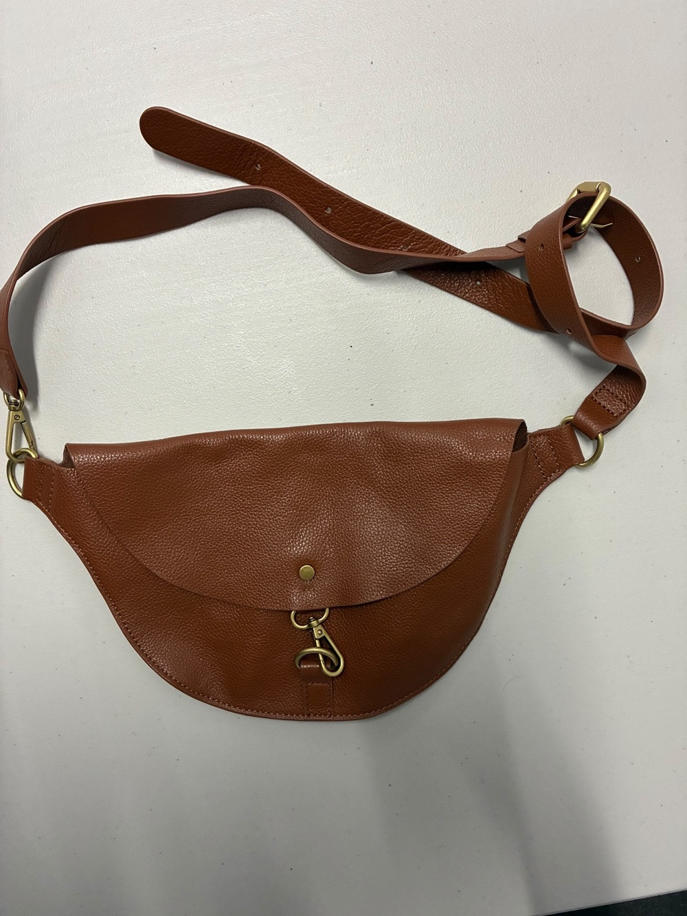 Banana Republic Chestnut Brown Leather Crossbody Belt Bag